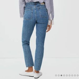 Everlane 90s cheeky jean medium blue - brand new